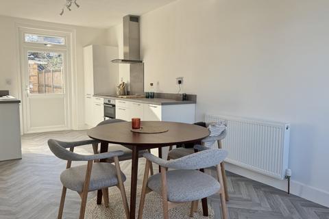18 Darlinghurst Road, Folkestone, CT19 4PL