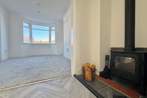 18 Darlinghurst Road, Folkestone, CT19 4PL