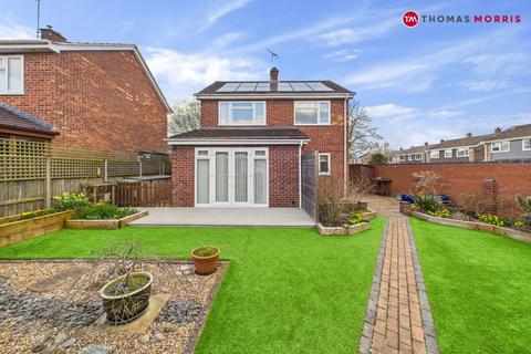 3 bedroom detached house for sale, Beachampstead Road, St. Neots PE19