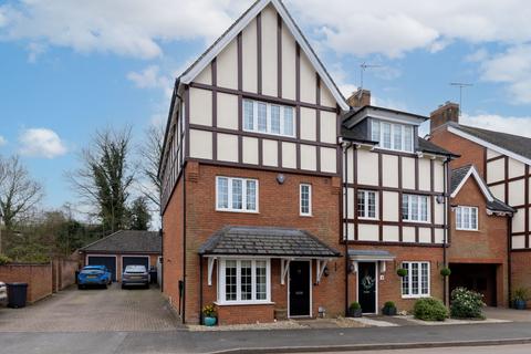 Laneham Place, Warwickshire CV8