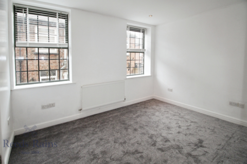 2 bedroom apartment to rent, Brown Street, Cheshire SK11