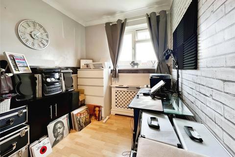 55 Glendale, Swanley, BR8 8TP