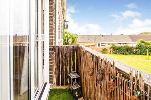 1 bedroom flat for sale, Crombie Close, Hampshire PO8