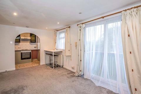 1 bedroom flat for sale, Crombie Close, Hampshire PO8