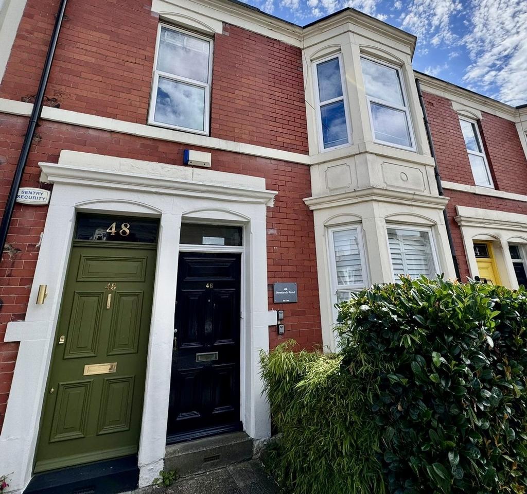 A charming exterior view of a well-maintained p...