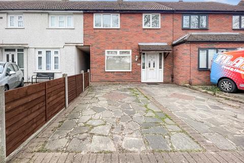 22 Annifer Way, South Ockendon, RM15 5BT