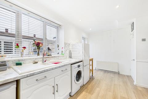22 Annifer Way, South Ockendon, RM15 5BT