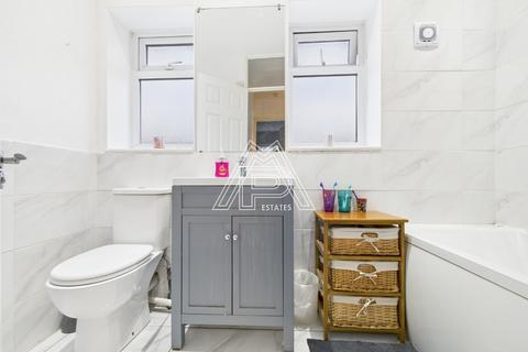 22 Annifer Way, South Ockendon, RM15 5BT