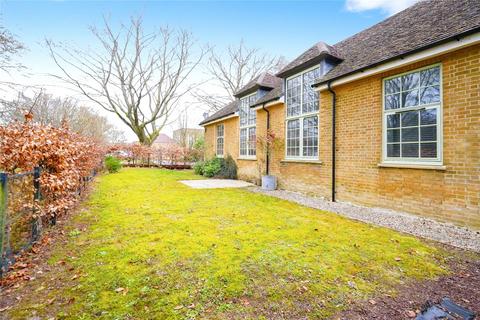 1 Eagle Drive, Upper Rissington, Cheltenham, GL54 2GW