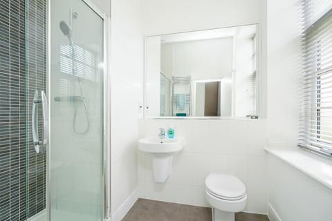 1 Eagle Drive, Upper Rissington, Cheltenham, GL54 2GW