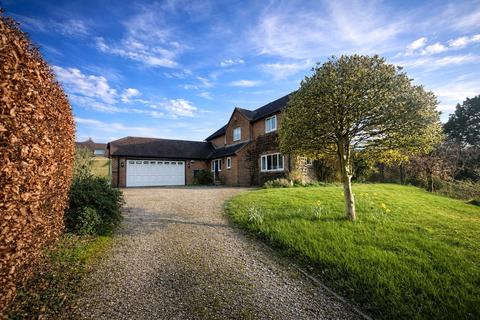 4 bedroom detached house for sale, High Meadow, Midhurst GU29