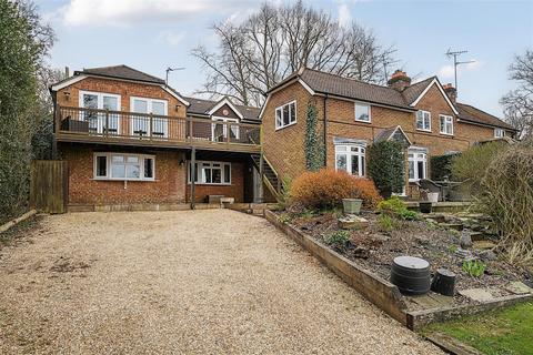 4 bedroom semi-detached house for sale, Bridle Path, Farnham GU51