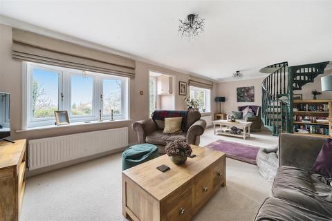 4 bedroom semi-detached house for sale, Bridle Path, Farnham GU51