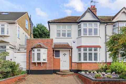 60 Ridgeview Road, London, N20 0HL