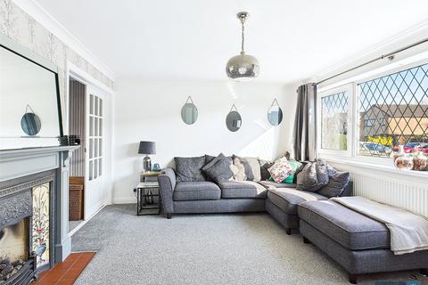 9 Thompson Drive, Hatfield, Doncaster, DN7 6JX