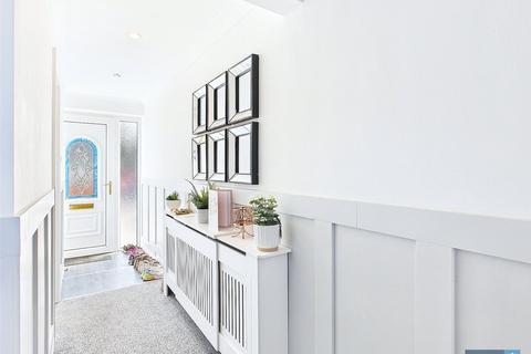 9 Thompson Drive, Hatfield, Doncaster, DN7 6JX