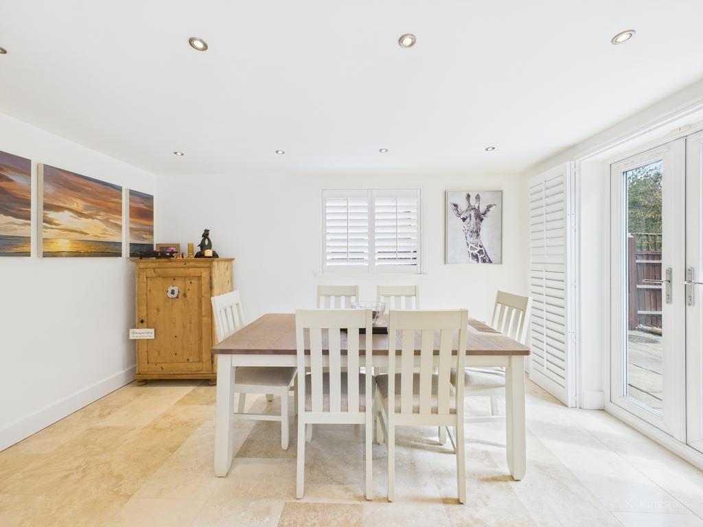Breakfast Room
