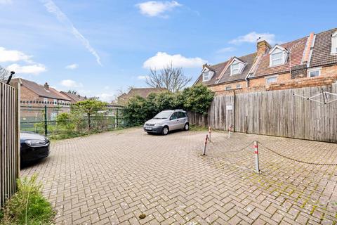 25 Gladstone Road, Folkestone, CT19 5NQ