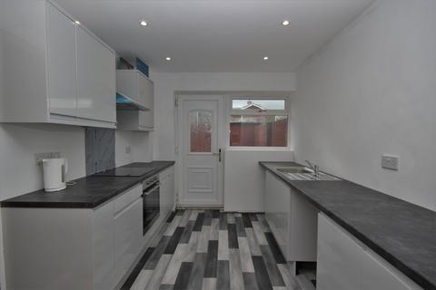 4 bedroom terraced house to rent, Afton, Widnes, WA8
