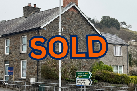 4 bedroom semi-detached house for sale, Prospect Place, Llanbadarn Fawr SY23