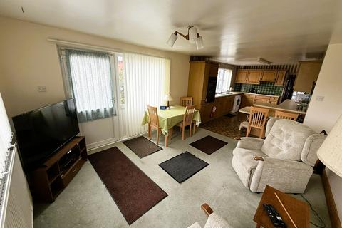 4 bedroom semi-detached house for sale, Prospect Place, Llanbadarn Fawr SY23