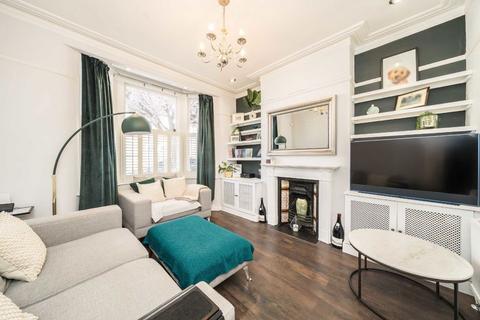 Ground Floor Flat, 19 Steerforth Street, London, SW18 4HH