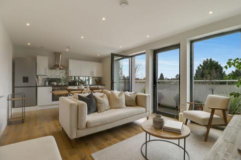 1 bedroom apartment for sale, Littleworth Road, Esher, KT10