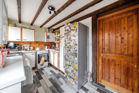10 Chapman Way, Cheltenham, GL51 3NE