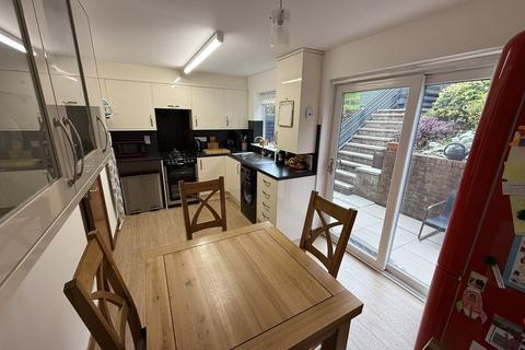 undefined, Maes Crugiau, Rhydyfelin SY23