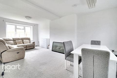 97 Beavers Crescent, Hounslow, TW4 6EU