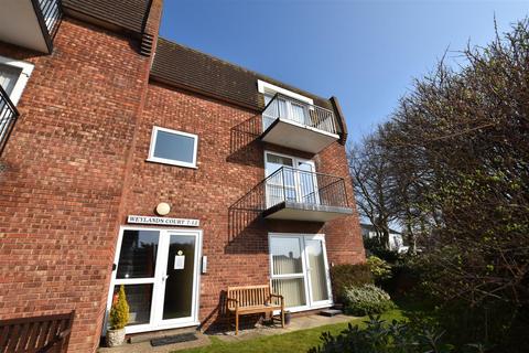 2 bedroom apartment for sale, Overstrand Road, Cromer