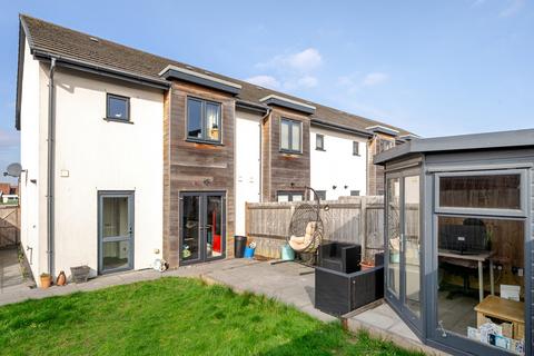 3 bedroom end of terrace house for sale, Forest Road, Bristol BS15