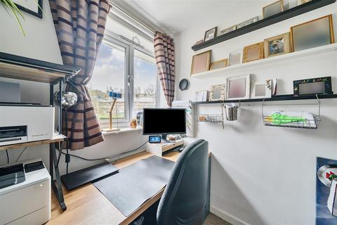 10 Brookside, West Coker, Yeovil, BA22 9AD