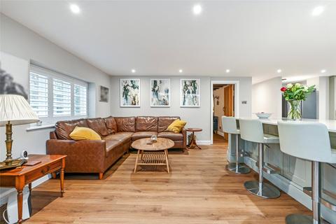 80 Bowes Hill, Rowland's Castle, PO9 6BS