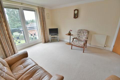 2 bedroom flat for sale, Wimborne Road East, Ferndown, BH22