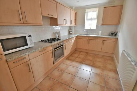 2 bedroom flat for sale, Wimborne Road East, Ferndown, BH22