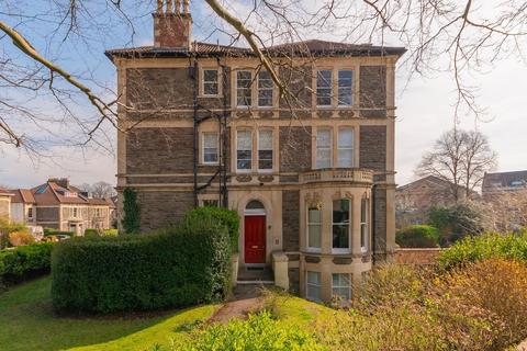 3 bedroom flat for sale, Fernbank Road, Redland