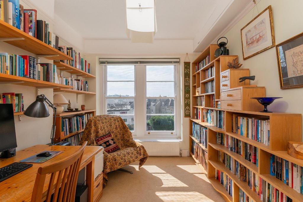 7 F2 R1 RD - Bedroom A.jpg