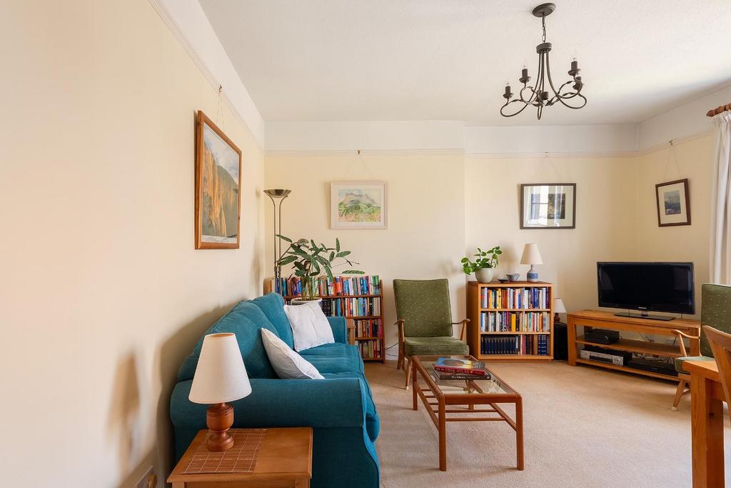 7 F2 R1 RD - Living Room E.jpg