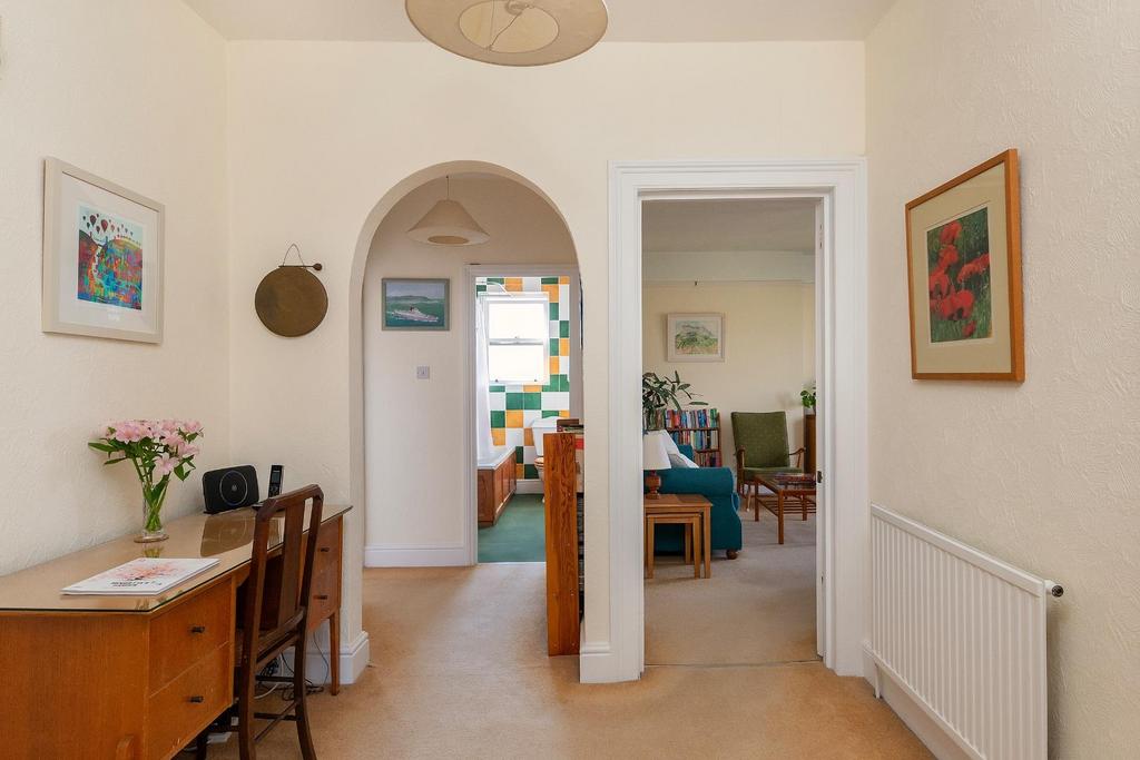 7 F2 R1 RD - Hallway A.jpg