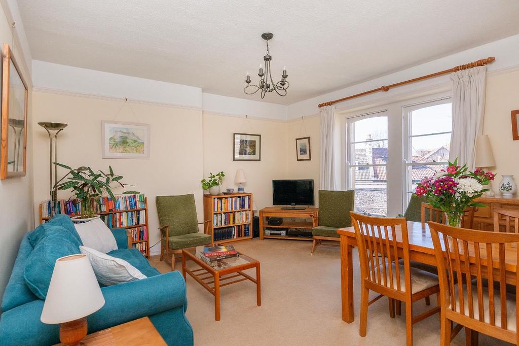 7 F2 R1 RD - Living Room D.jpg