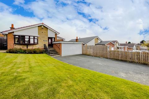 3 bedroom detached bungalow for sale, Swallow Hill, B