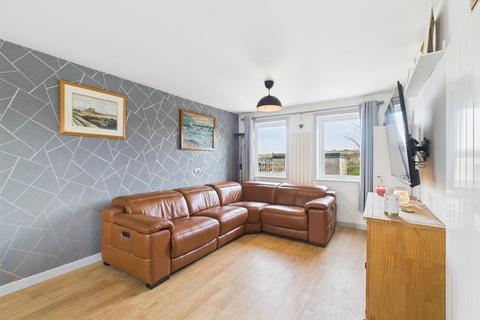 3 bedroom terraced house for sale, 71, Meadowbank Kirkwall, Orkney,KW15 1QL