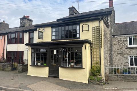 4 bedroom end of terrace house for sale, Chapel Street, Tregaron, SY25