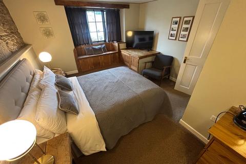 4 bedroom end of terrace house for sale, Chapel Street, Tregaron, SY25