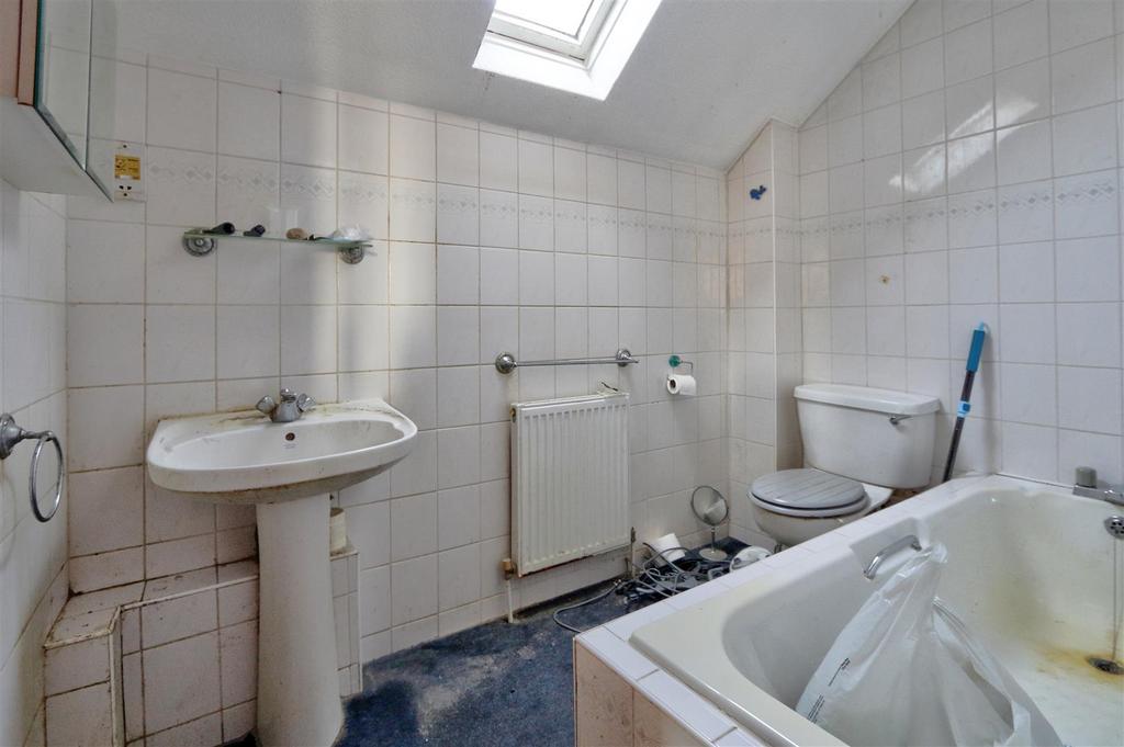 Bathroom.jpg