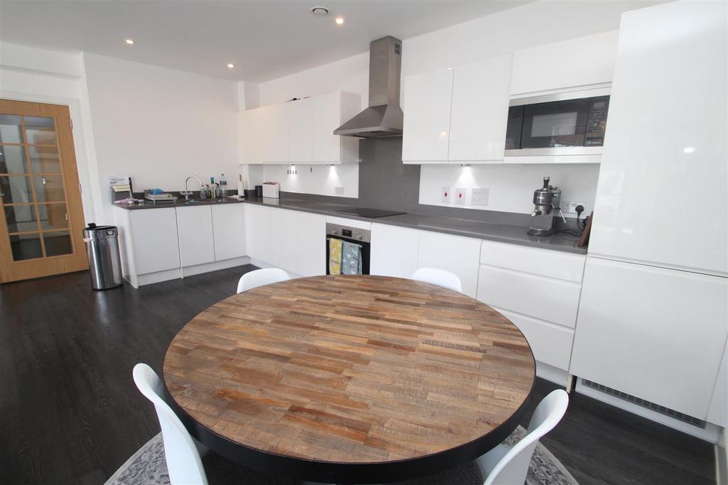 Kitchen/dining#2