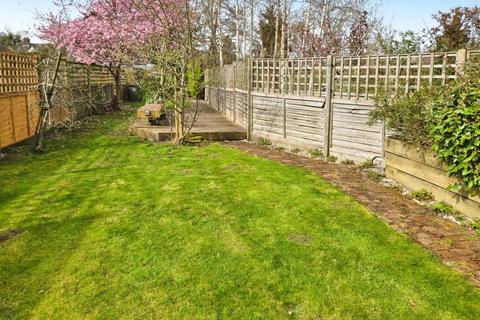 16f The Park, Carshalton, SM5 3BY