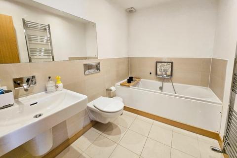 16f The Park, Carshalton, SM5 3BY