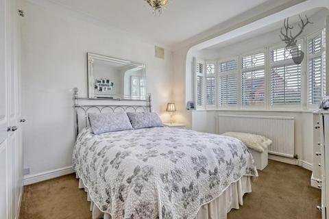 11 Pick Hill, Waltham Abbey, EN9 3LB